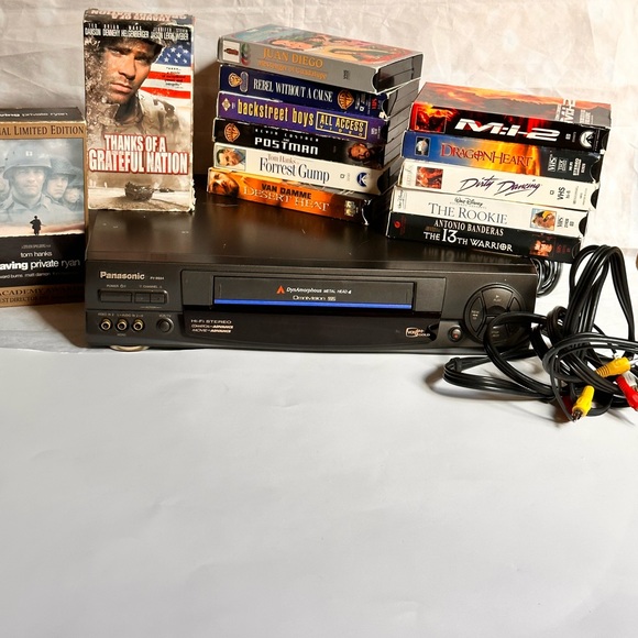 Panasonic VCR player &VHS tapes movies bundles - Picture 1 of 16